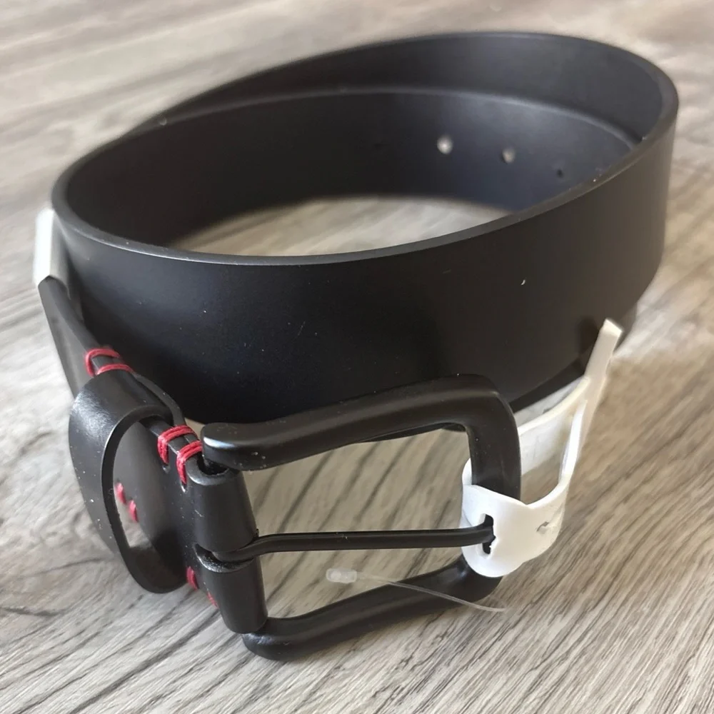 GUESS Black Genuine Leather Belt Size Medium 34-36 NWT